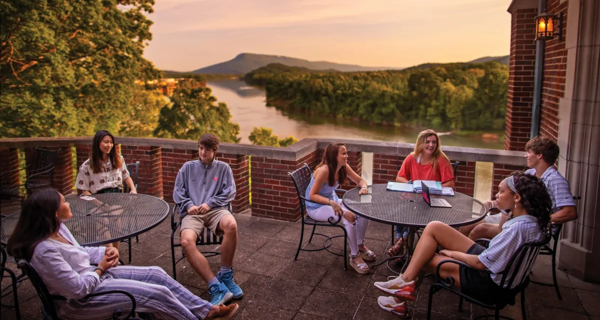 Baylor School campus photo 4