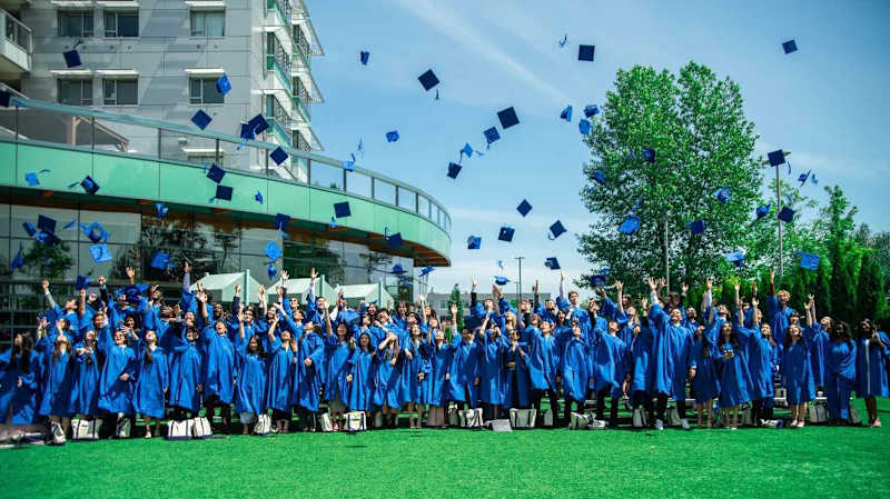 Bodwell High School campus photo 1