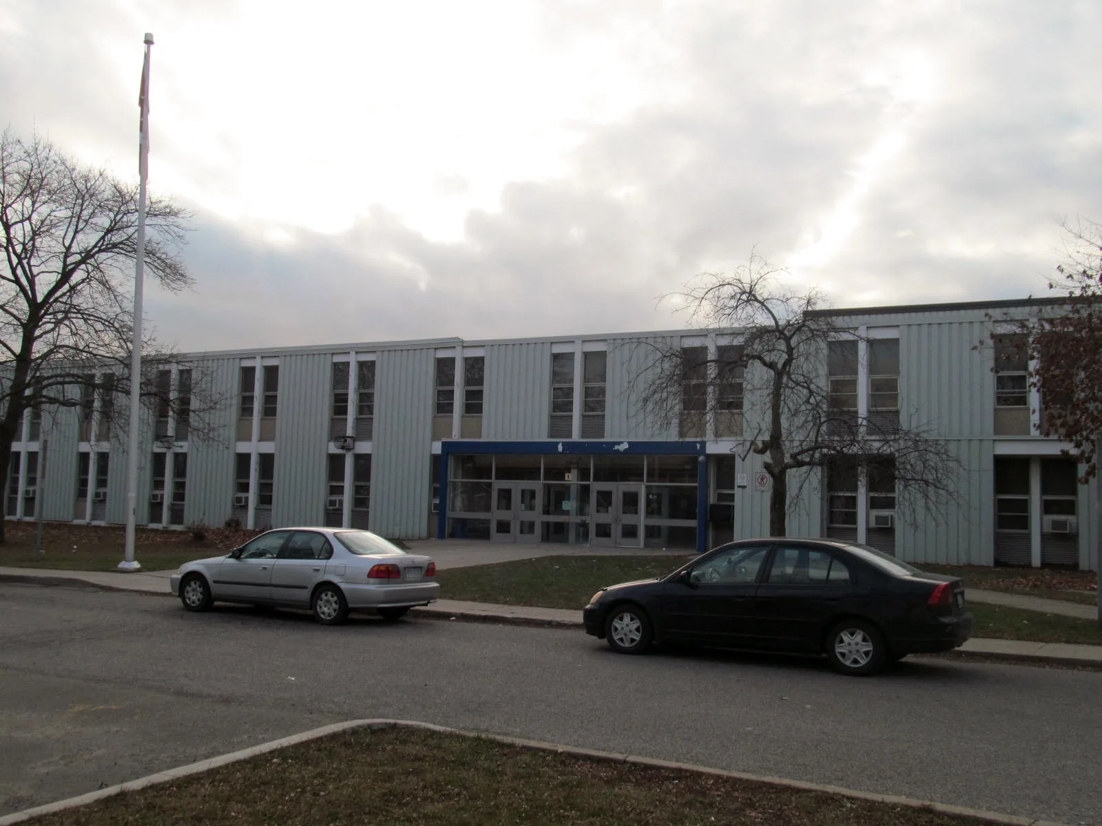 Bond International College