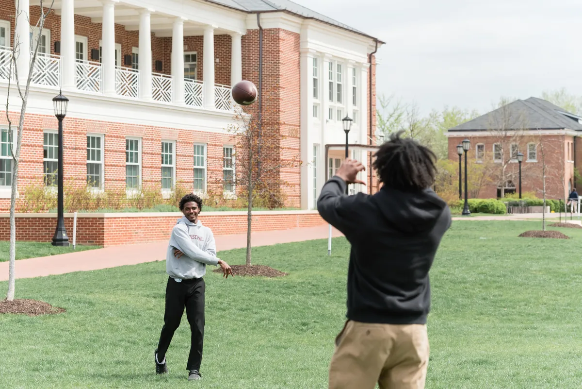 Episcopal High School campus photo 1