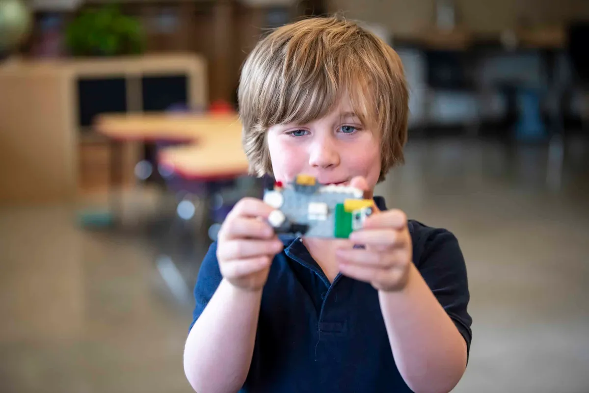 Kenneth Gordon Maplewood School campus photo 6