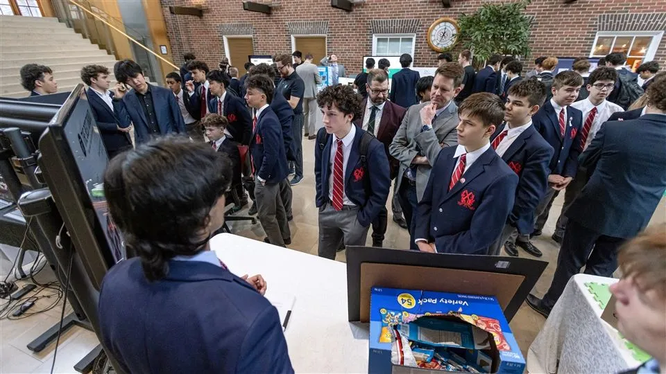 St. Andrew's College campus photo 2