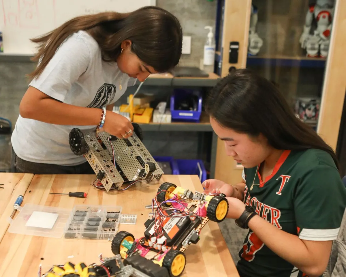 Thacher School campus photo 5