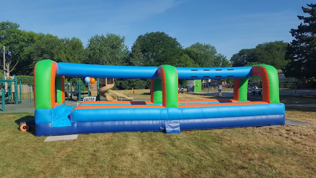 University Liggett School campus photo 19