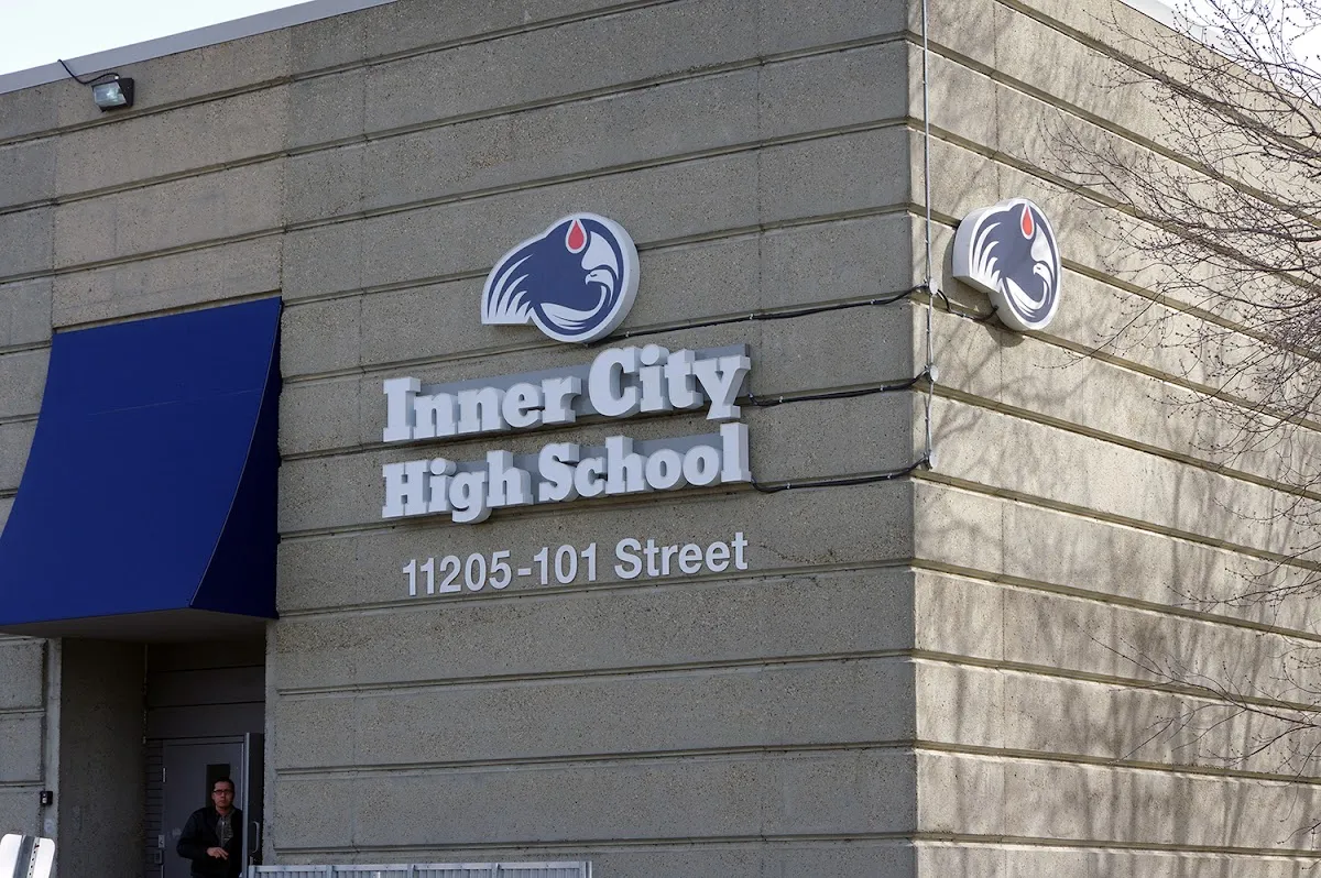 Inner City High School campus photo 11