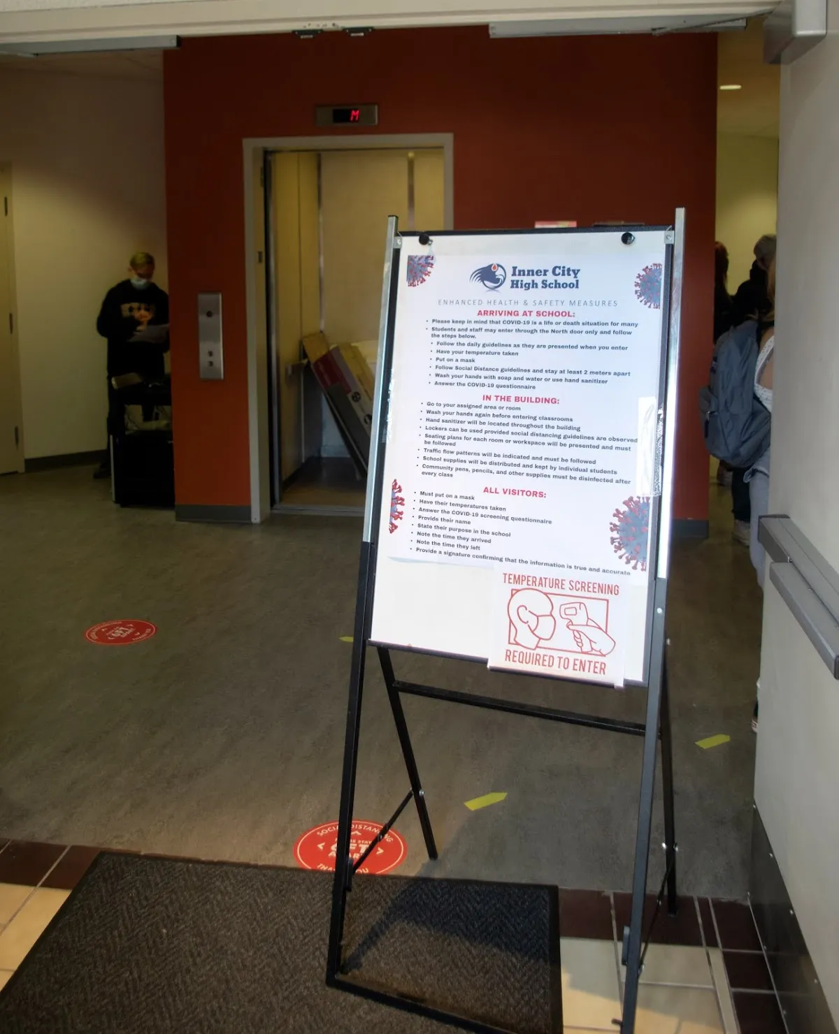 Inner City High School campus photo 16