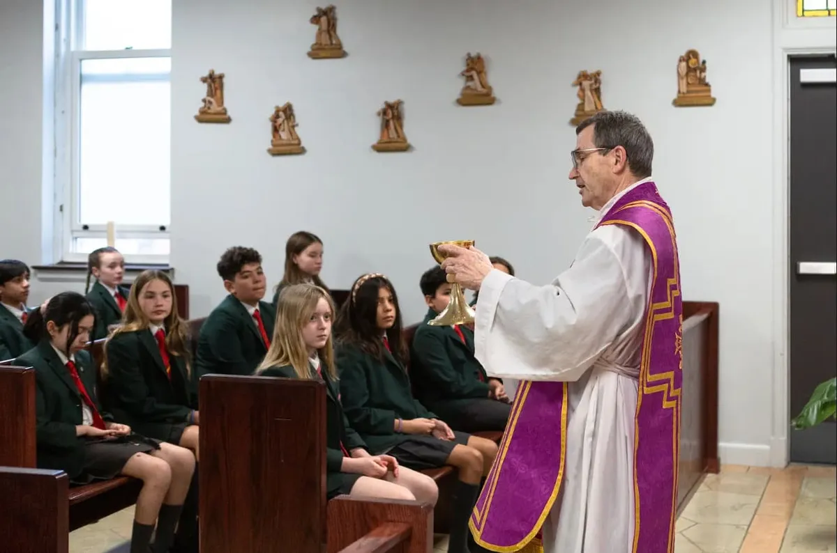 De La Salle College campus photo 21