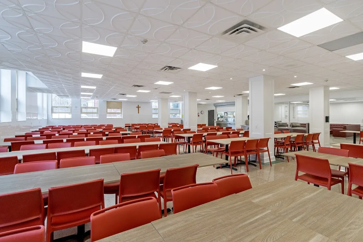 De La Salle College campus photo 6