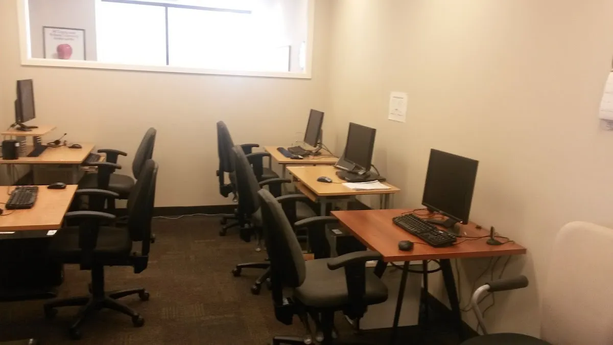 Grade Learning - Etobicoke campus photo 2