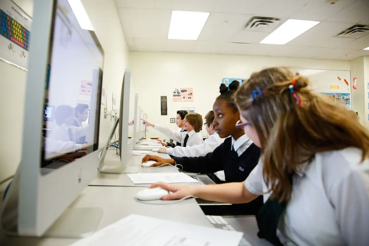 TEAM School campus photo 60