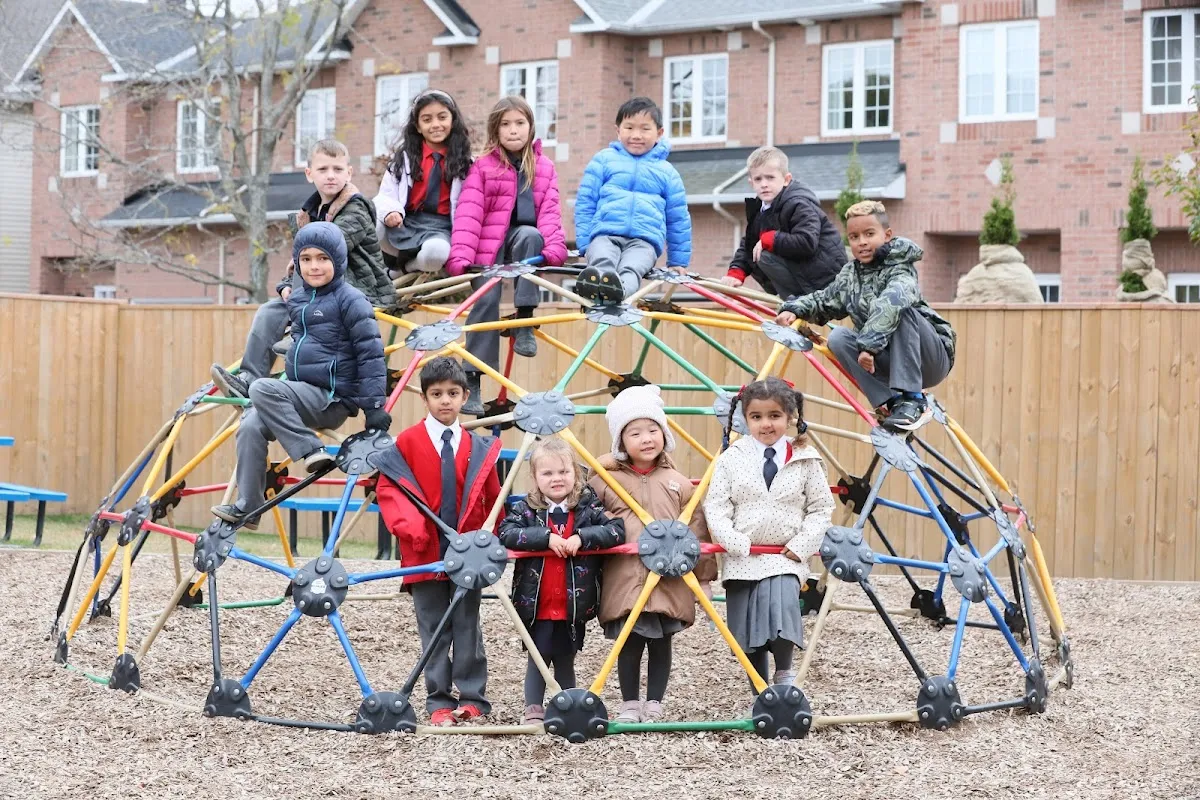 Académie Internationale Westboro International Academy campus photo 6