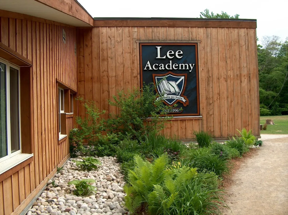 Lee Academy Private Elementary School campus photo 6