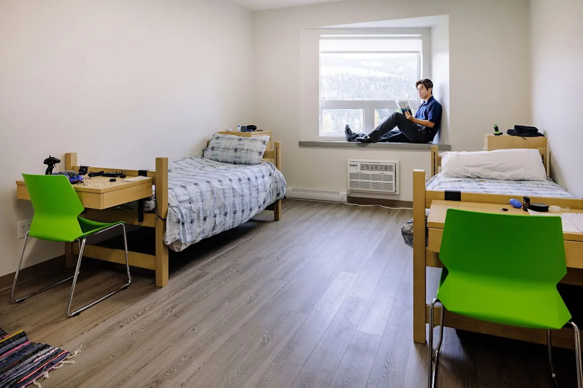 Unisus School campus photo 12