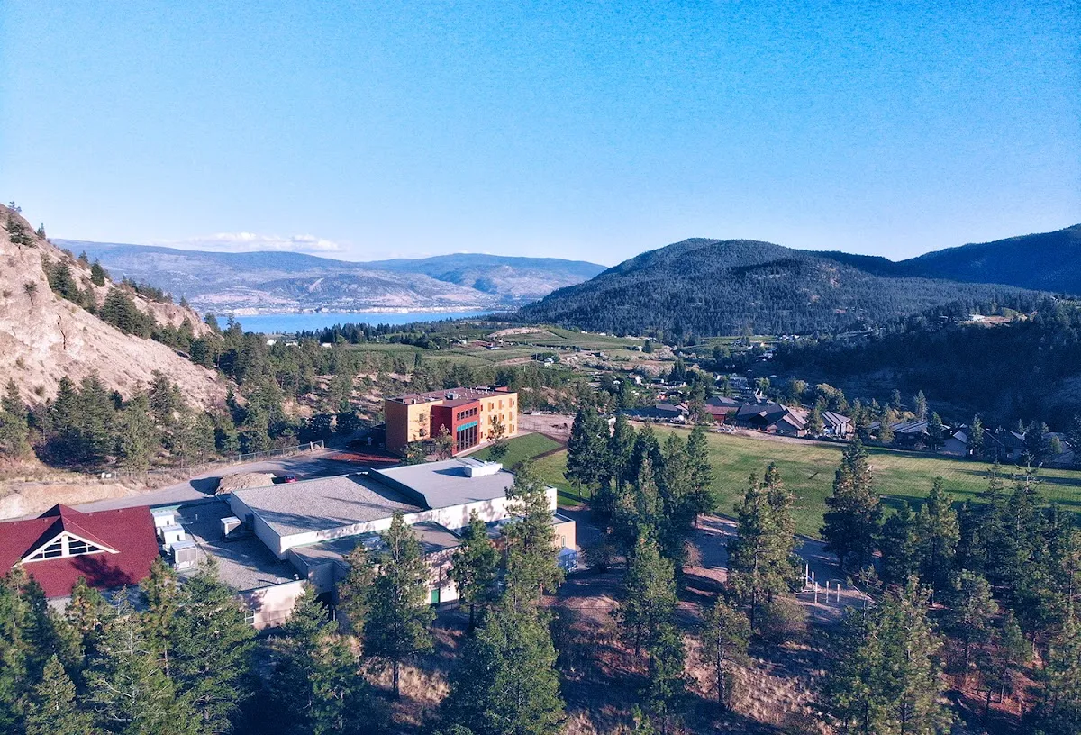 Unisus School campus photo 24