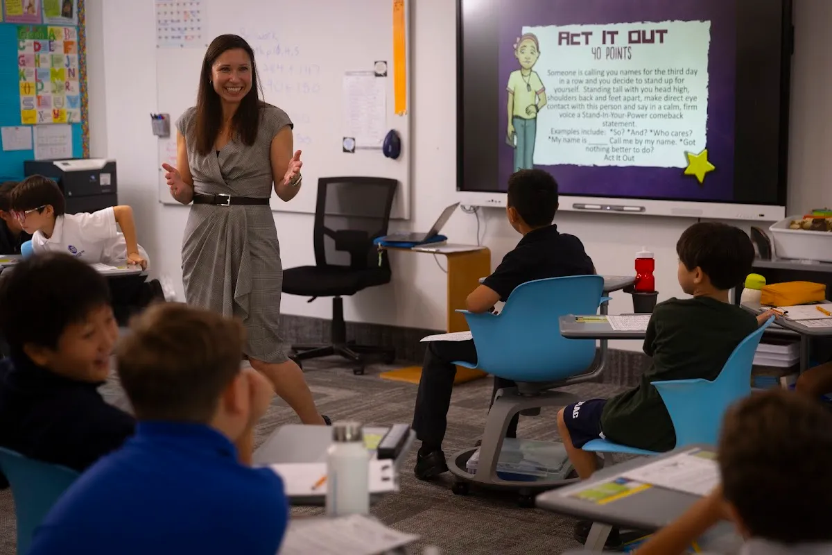 MacLachlan College campus photo 43