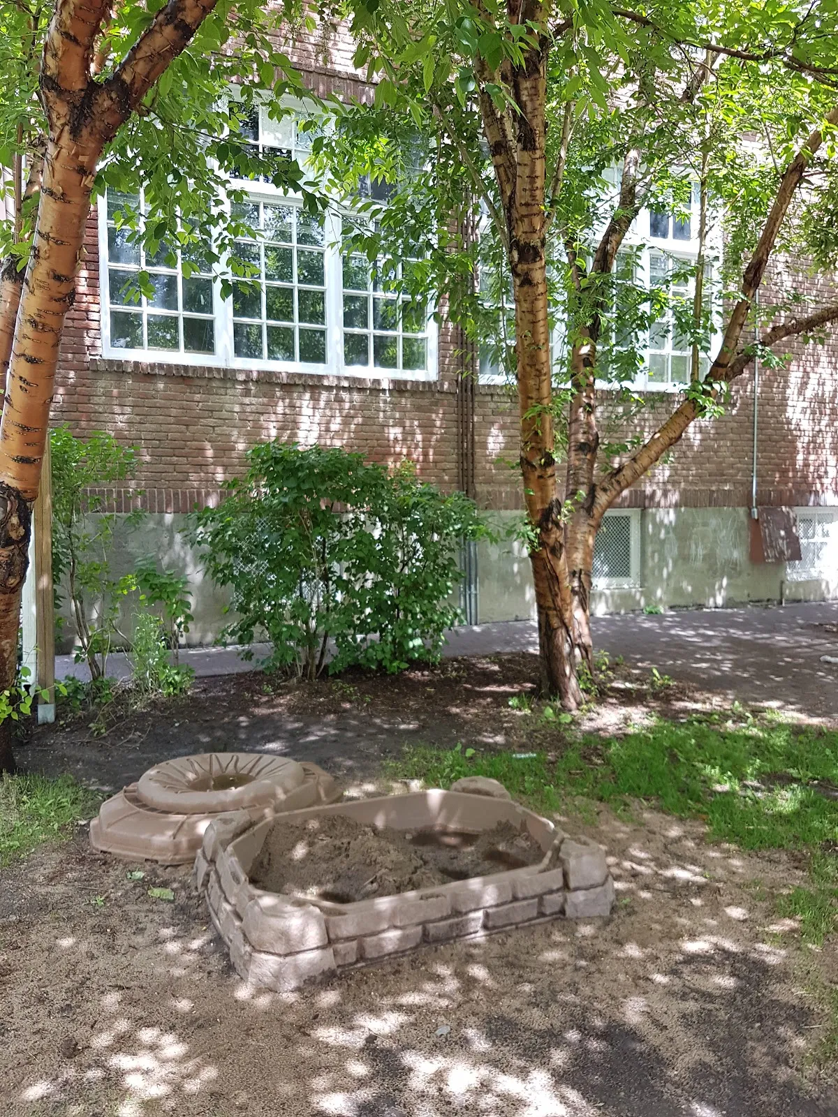 Montessori School of Calgary campus photo 7