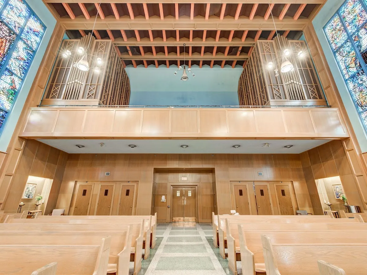 Laureate College campus photo 8