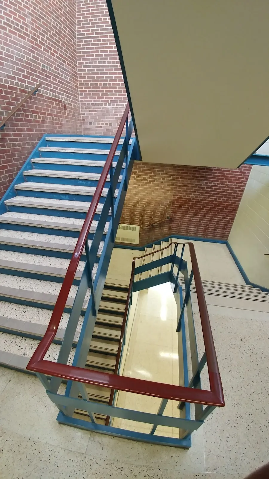 Broadview High School campus photo 18