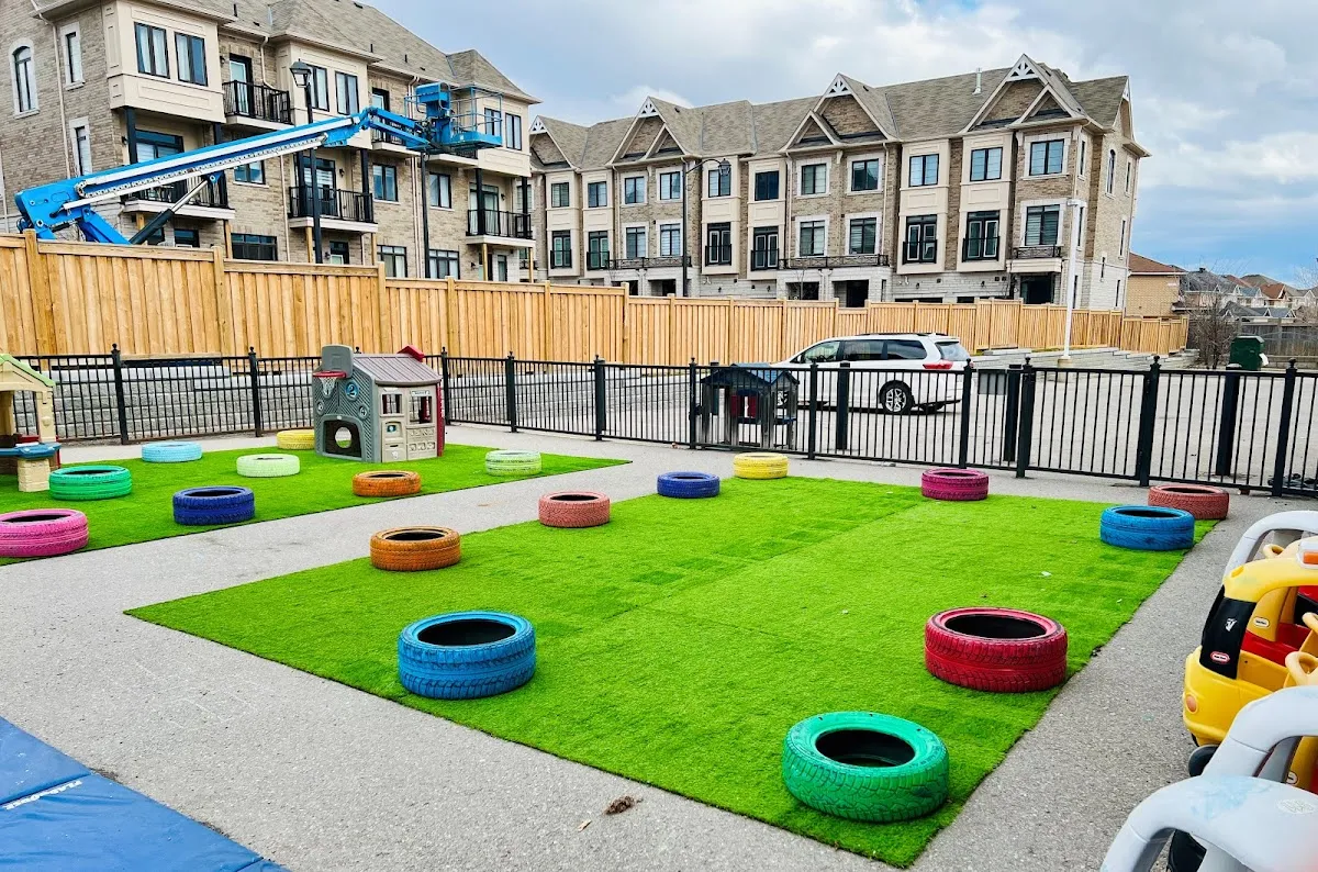 Shining Stars School campus photo 4