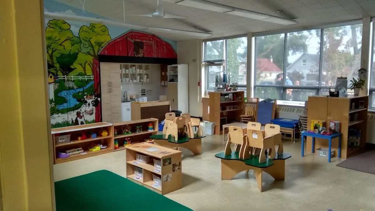 Vincent Massey Academy campus photo 12