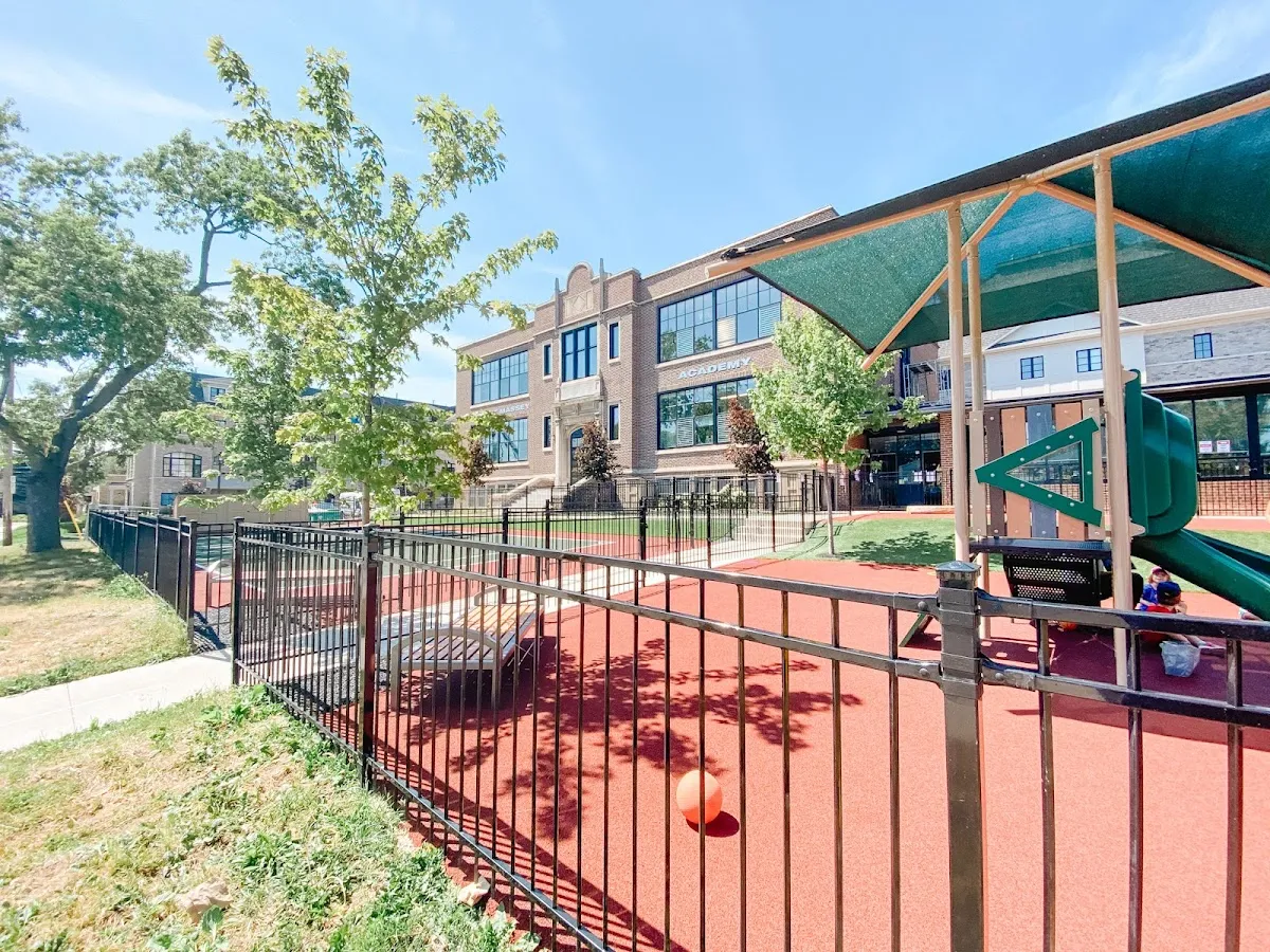 Vincent Massey Academy campus photo 20