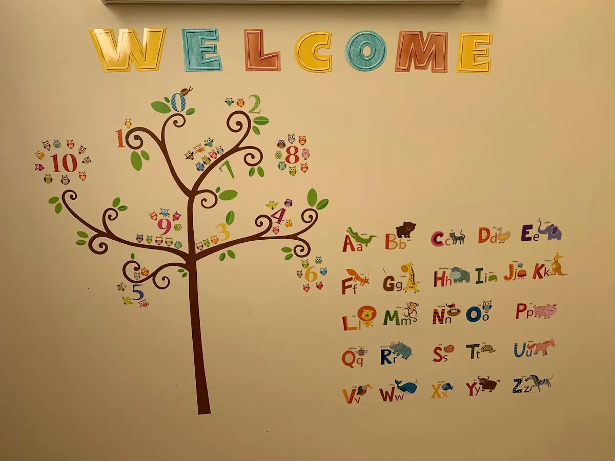 Ahmadiyya Muslim School campus photo 18