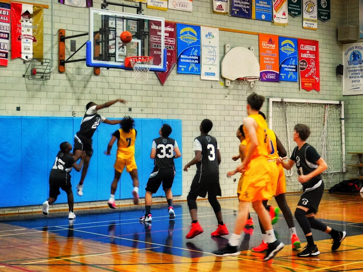 Bond Academy campus photo 3