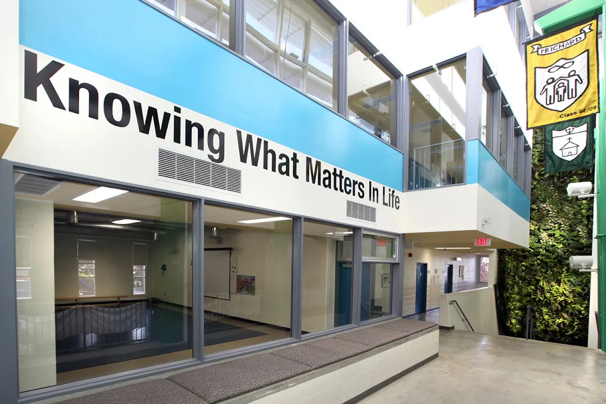 Kingsway College School campus photo 32