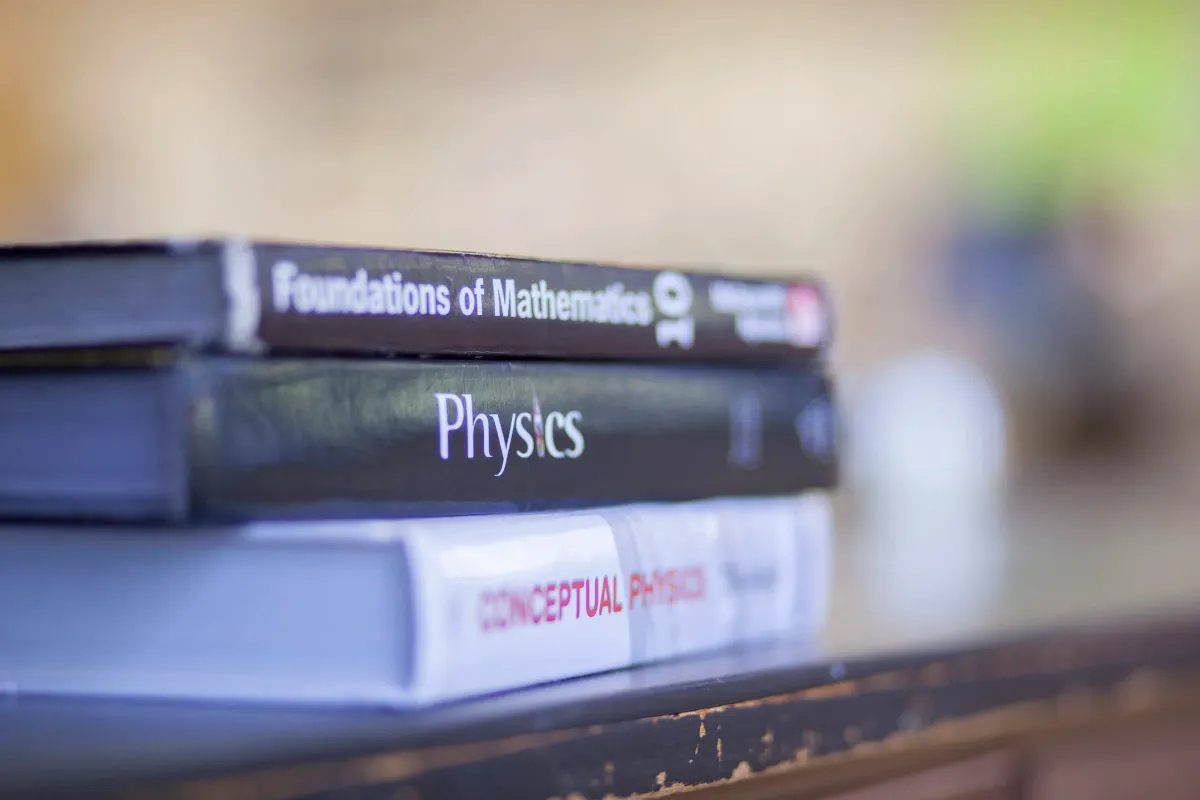 Kingsway College Private High School campus photo 18