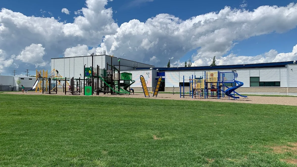 Tilley Mennonite School campus photo 22