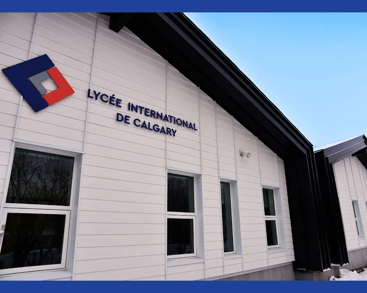 Lycée international de Calgary campus photo 6