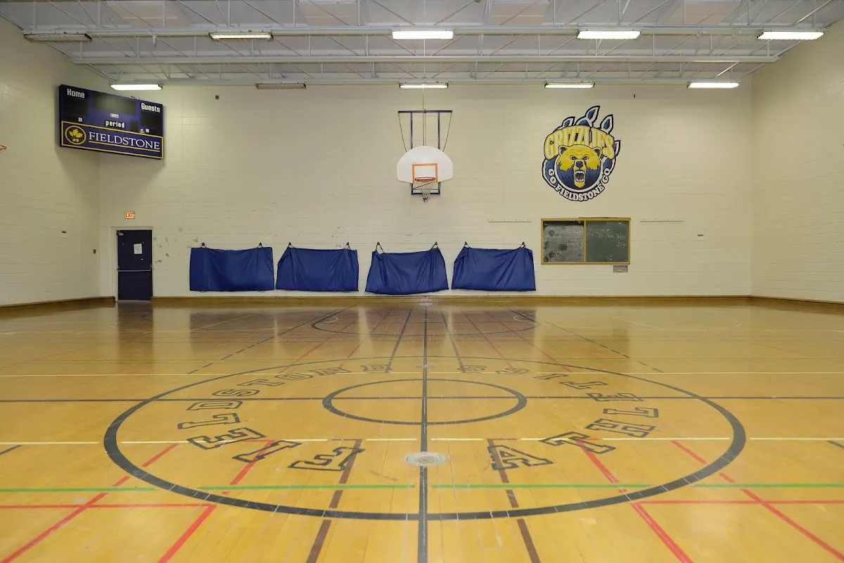 Fieldstone School campus photo 2