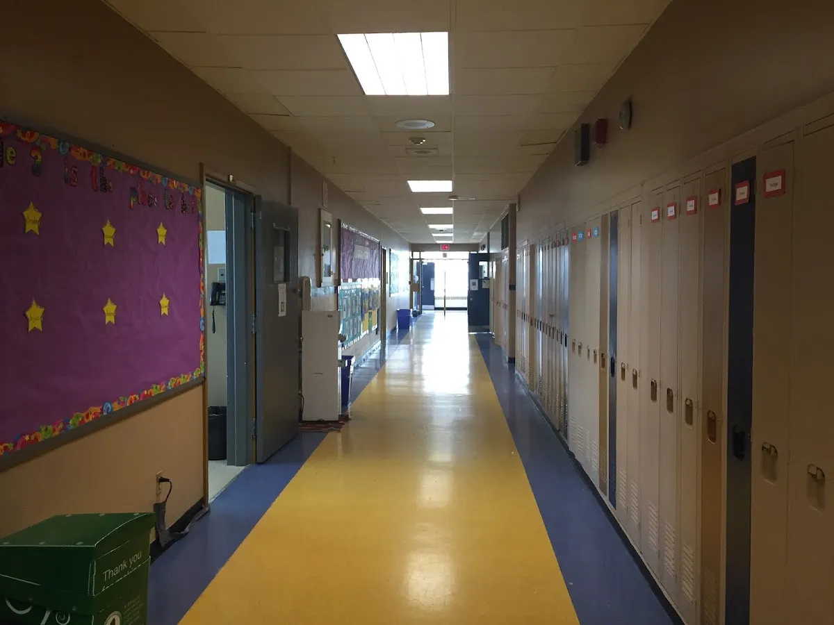 Fieldstone School campus photo 6