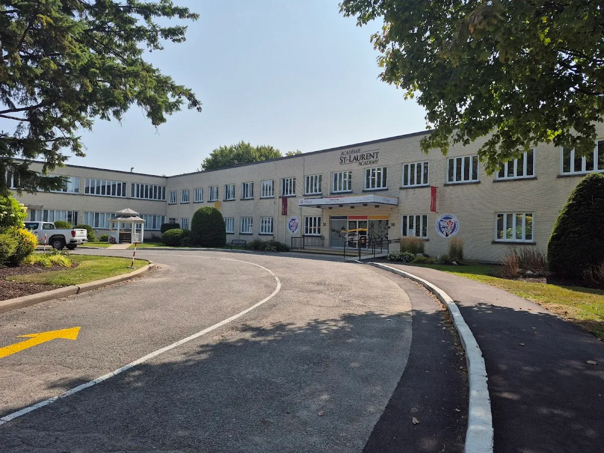 Académie St-Laurent Academy campus photo 5