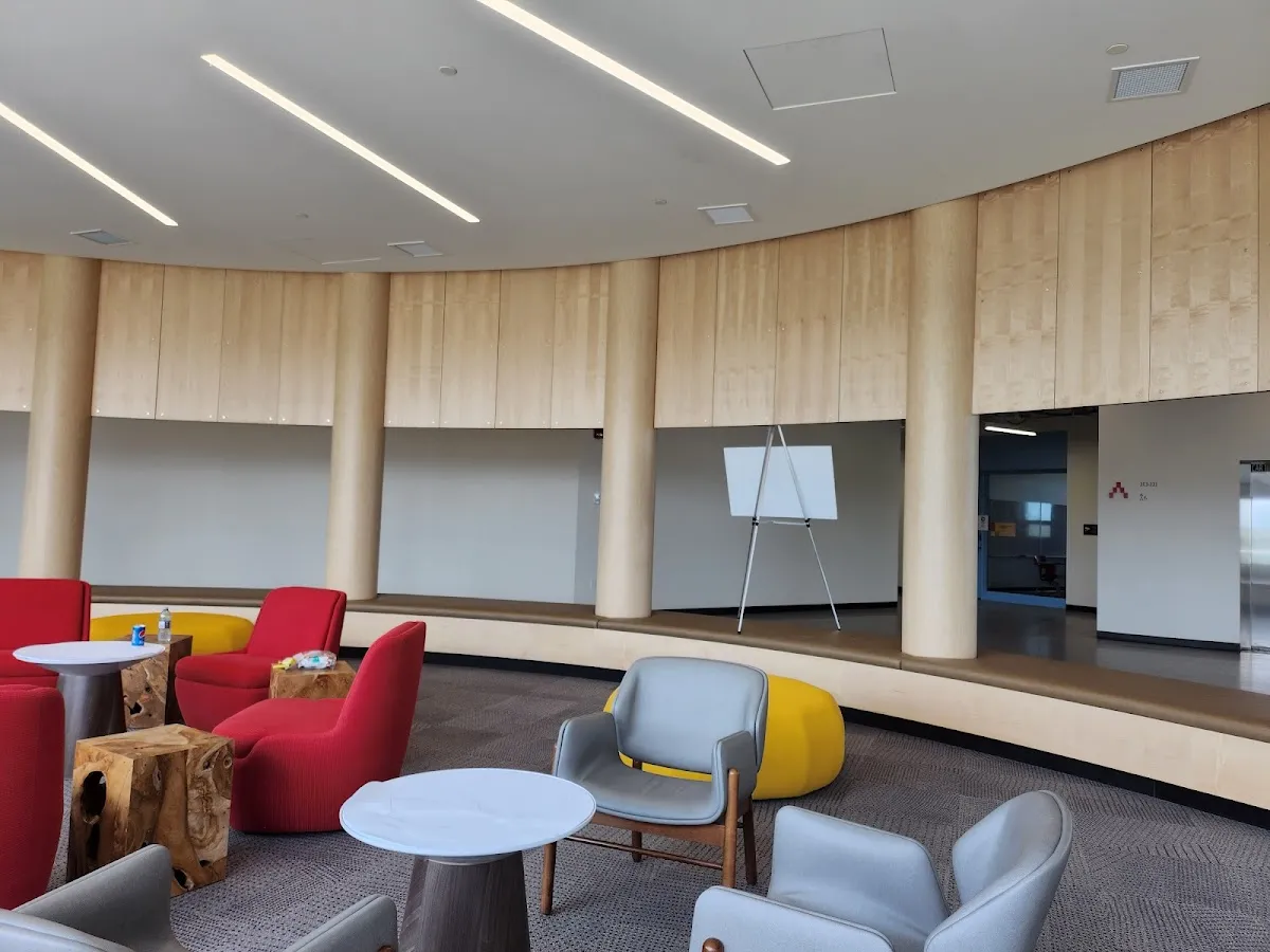 Red Crow Community College campus photo 20