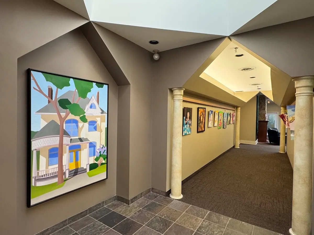 Globe Cambridge School campus photo 17