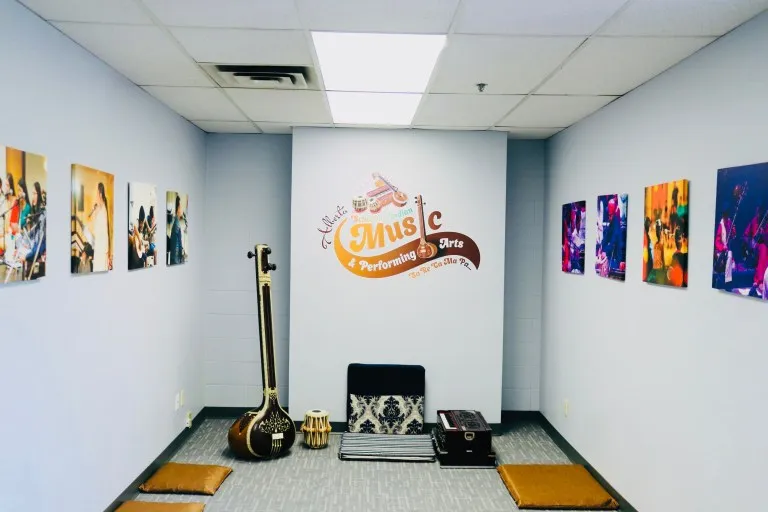 School of East Indian Languages and Performing Arts campus photo 15