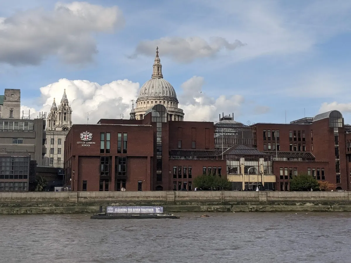 City of London School campus photo 1