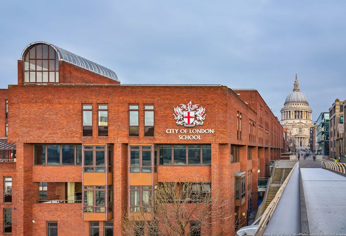 City of London School campus photo 6