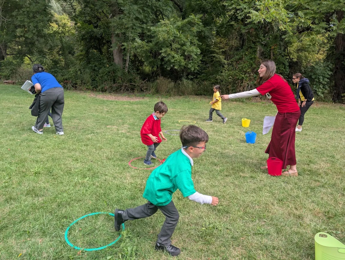 SLI The Sidney Ledson School campus photo 19