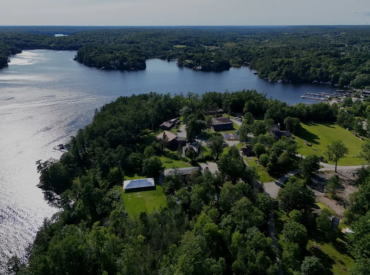 Rosseau Lake College campus photo 1